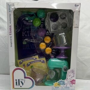 Disney Tiana Baking Set - Purple, Green, and Silver